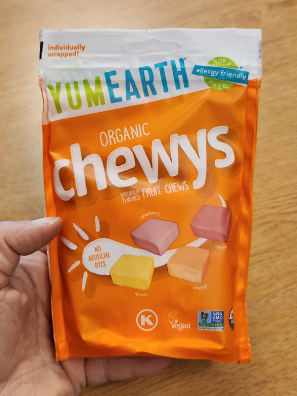 Yum earth organic Chewys fruit chews - 5 oz.