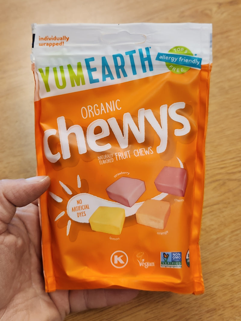 Yum earth organic Chewys fruit chews - 5 oz.